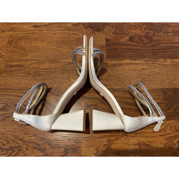 Badgley Mischka Women’s Lilllie Satin Rhinestone Heels White Size 7.5 Elegant - Picture 6 of 11